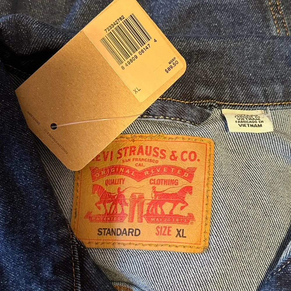 Levi's Long Sleeve Denim Trucker Jacket Mens XL Dark Blue Jean Cotton Pockets